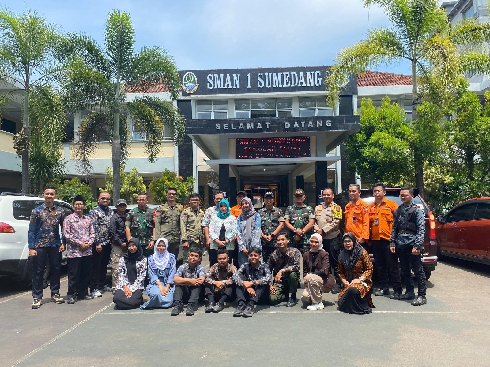 Panitia LLA bersama sekolah usai menggelar Rakor LLA 2024 dengan unsur pemerintahan di Kabupaten Sumedang